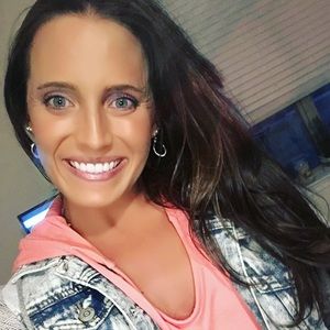 Meet your Posher, Rebecca